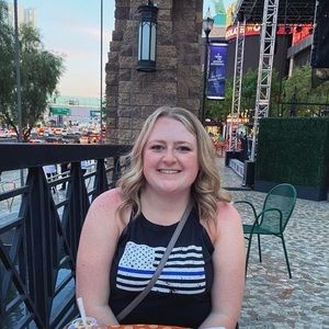 Meet your Posher, Brooke